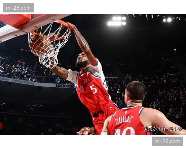 快船进攻体系依赖双核驱动 角色球员战术参与度有待提高